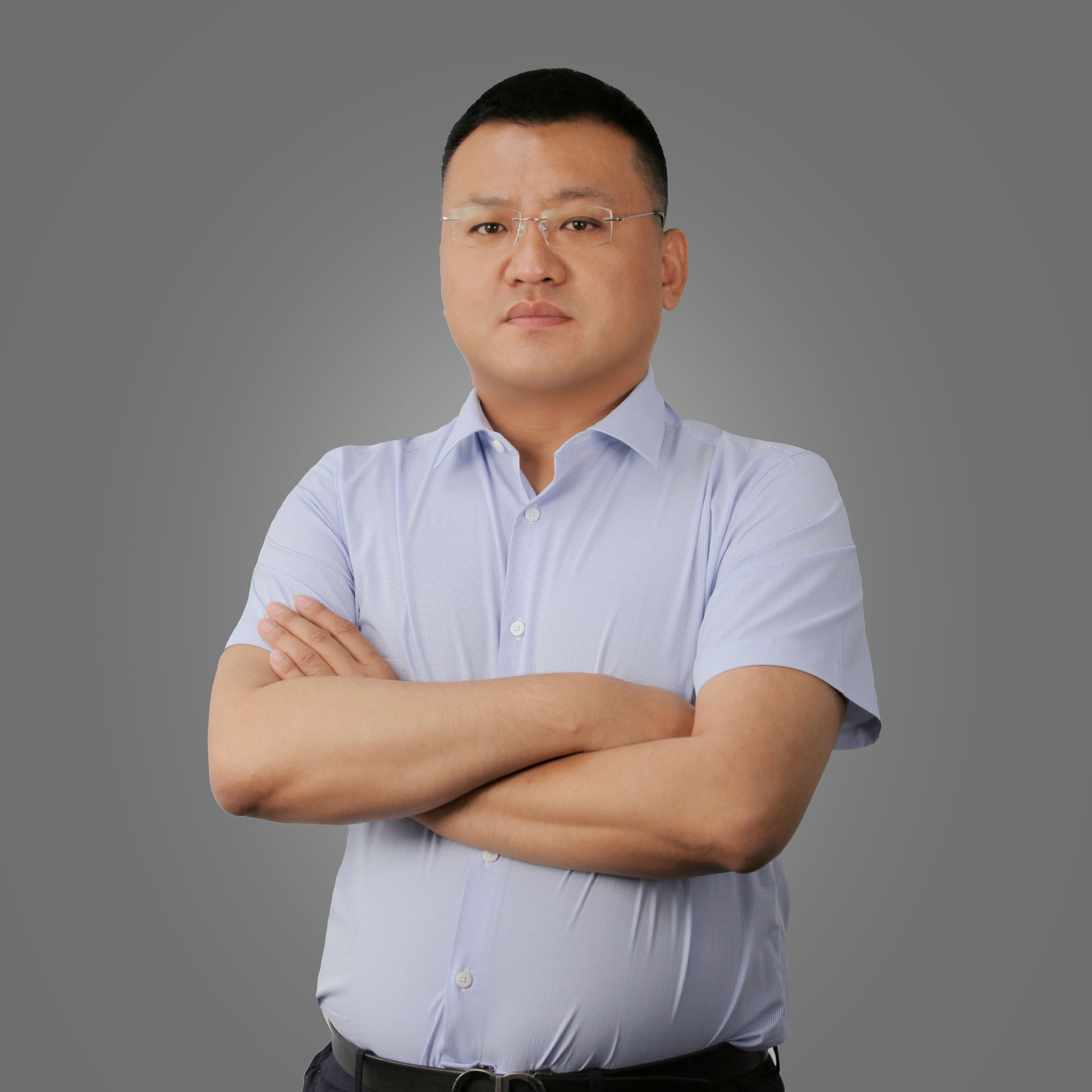 汤鹏  资深律师